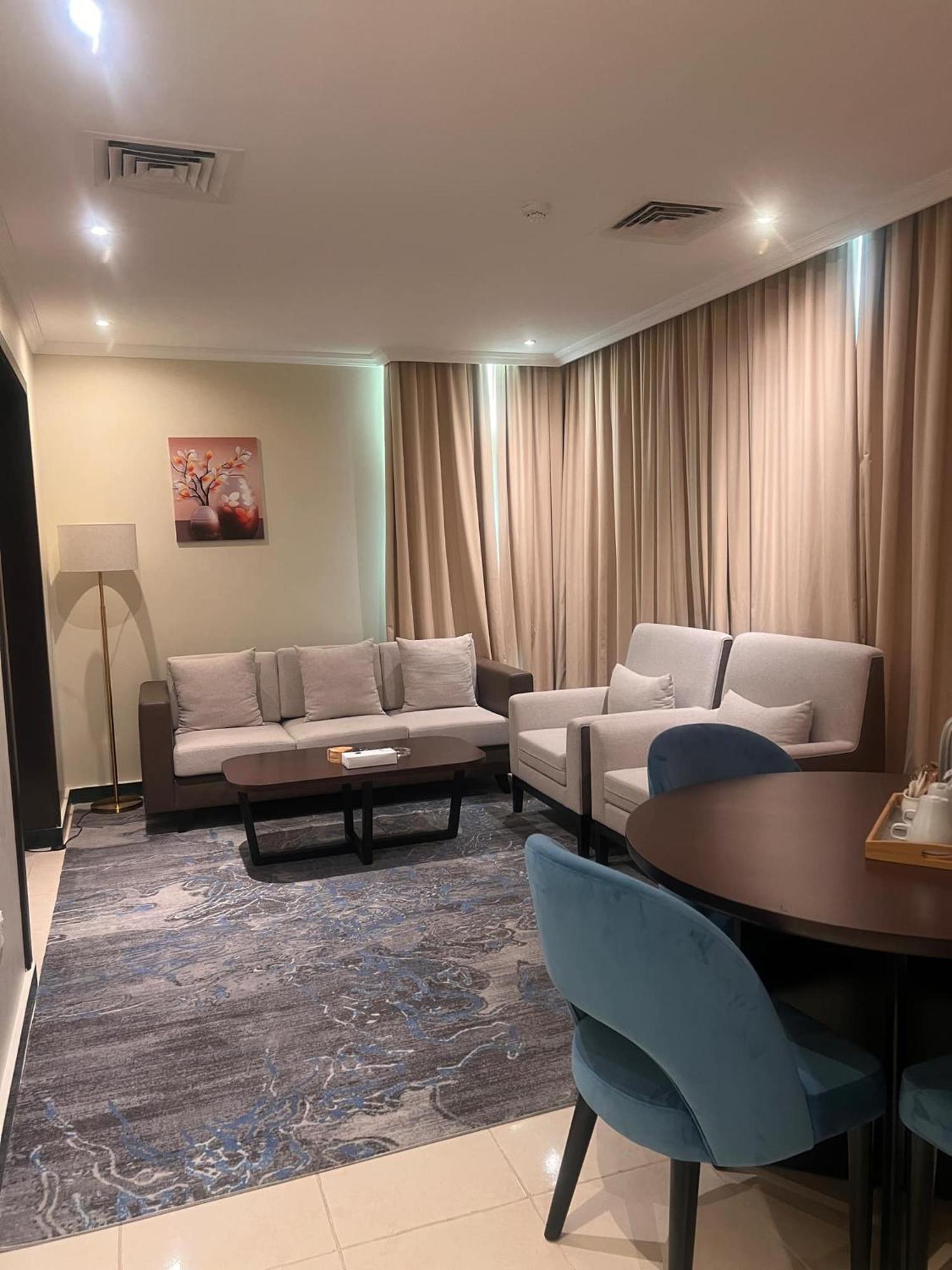 Ag Hotel Abou Dabi Extérieur photo